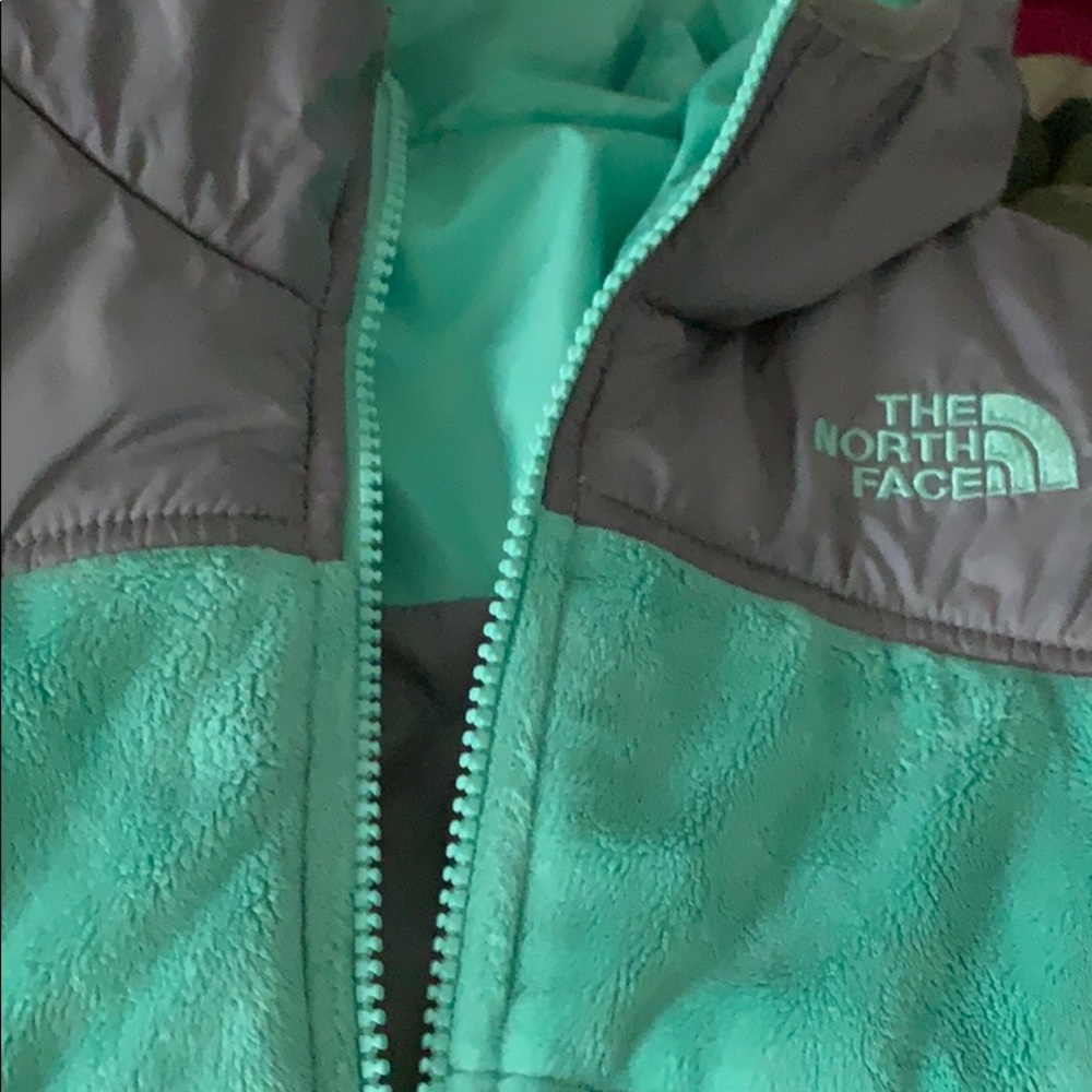 Jacket reversible